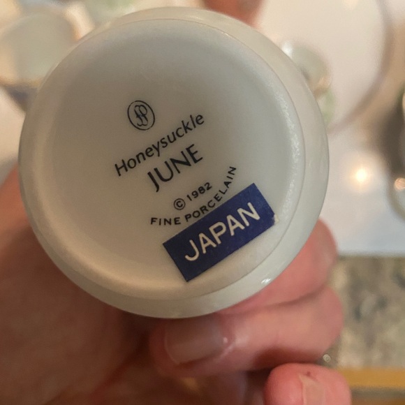 Vintage 1982 Franklin Mint Floral Porcelain Mini Vase Set of 12 Japan - Picture 8 of 16